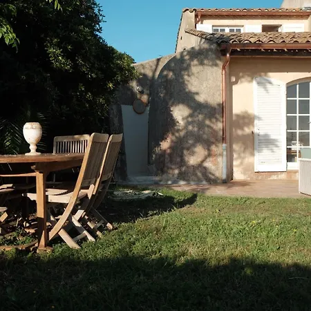 Sur Villa Hyeres